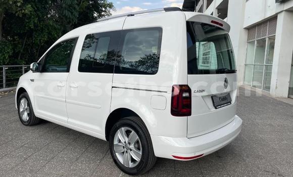 اشتري مستعمل Volkswagen Caddy White سيارة في Maseru في Maseru اشتري مستعمل Volkswagen Caddy White سيارة في Maseru في Maseru