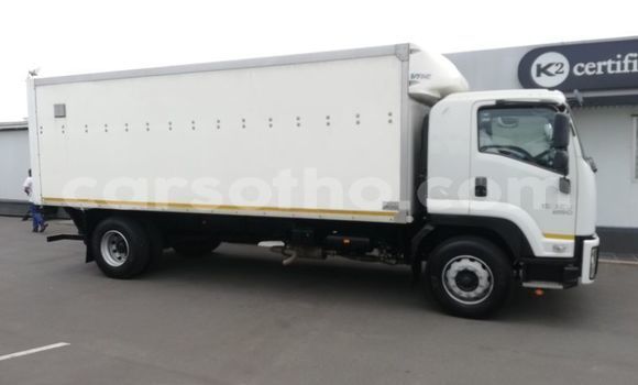اشتري مستعمل Isuzu FTR 850 White شاحنة في Butha Buthe في Butha-Buthe اشتري مستعمل Isuzu FTR 850 White شاحنة في Butha Buthe في Butha-Buthe