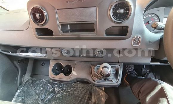 Buy Used Mercedes-Benz S-klasse White Car in Butha Buthe in Butha-Buthe Buy Used Mercedes-Benz S-klasse White Car in Butha Buthe in Butha-Buthe