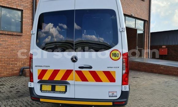 Buy Used Mercedes-Benz S-klasse White Car in Butha Buthe in Butha-Buthe Buy Used Mercedes-Benz S-klasse White Car in Butha Buthe in Butha-Buthe