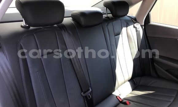 Acheter Occasion Voiture Audi A4 Gris à Maseru, Maseru Acheter Occasion Voiture Audi A4 Gris à Maseru, Maseru