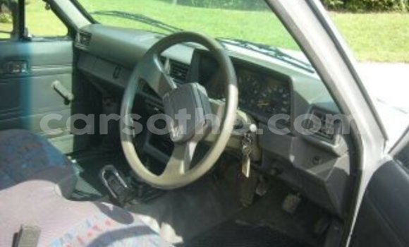 Buy Used Toyota Hilux White Car in Maseru in Maseru Buy Used Toyota Hilux White Car in Maseru in Maseru