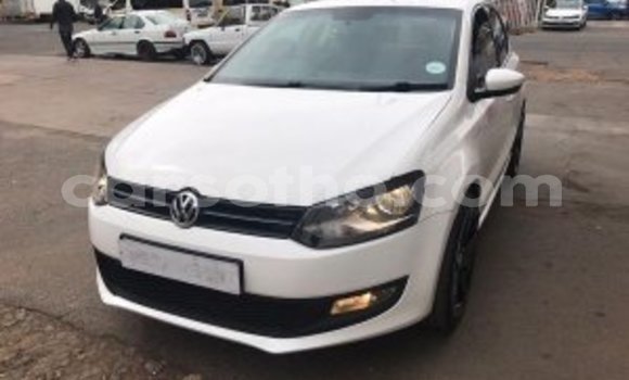 Sayi Na hannu Volkswagen Polo White Mota in Maseru a Maseru Sayi Na hannu Volkswagen Polo White Mota in Maseru a Maseru