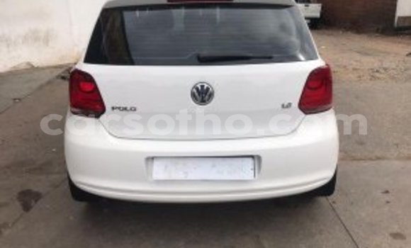 Sayi Na hannu Volkswagen Polo White Mota in Maseru a Maseru Sayi Na hannu Volkswagen Polo White Mota in Maseru a Maseru