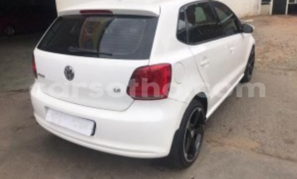 Sayi Na hannu Volkswagen Polo White Mota in Maseru a Maseru Sayi Na hannu Volkswagen Polo White Mota in Maseru a Maseru