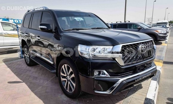 Sayi Imported Toyota Land Cruiser Black Mota in Import - Dubai a Maseru Sayi Imported Toyota Land Cruiser Black Mota in Import - Dubai a Maseru