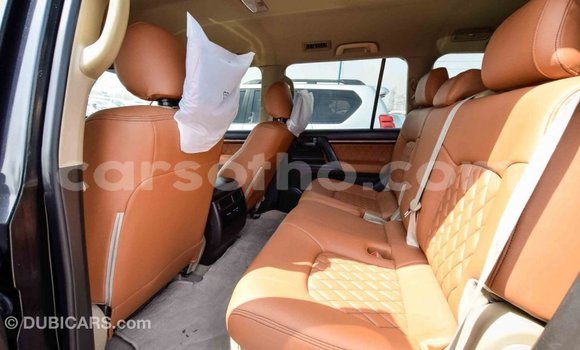 Sayi Imported Toyota Land Cruiser Black Mota in Import - Dubai a Maseru Sayi Imported Toyota Land Cruiser Black Mota in Import - Dubai a Maseru