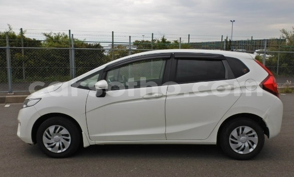 Buy Used Honda FIT White Car in Maseru in Maseru Buy Used Honda FIT White Car in Maseru in Maseru