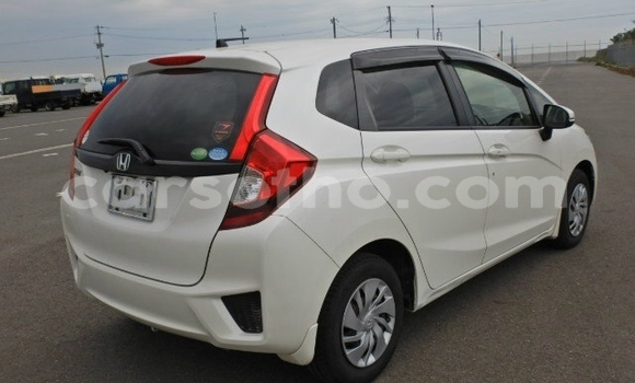 Buy Used Honda FIT White Car in Maseru in Maseru Buy Used Honda FIT White Car in Maseru in Maseru