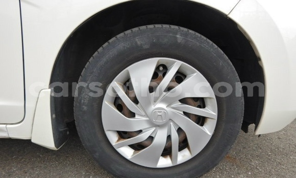 Buy Used Honda FIT White Car in Maseru in Maseru Buy Used Honda FIT White Car in Maseru in Maseru