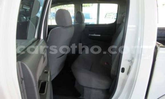 اشتري مستعمل Toyota Hilux White سيارة في Maseru في Maseru اشتري مستعمل Toyota Hilux White سيارة في Maseru في Maseru