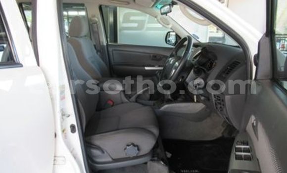 اشتري مستعمل Toyota Hilux White سيارة في Maseru في Maseru اشتري مستعمل Toyota Hilux White سيارة في Maseru في Maseru