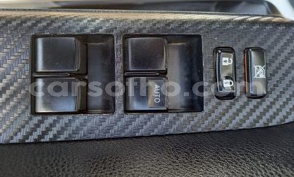 Acheter Occasion Voiture Toyota RAV4 Blanc à Maseru, Maseru Acheter Occasion Voiture Toyota RAV4 Blanc à Maseru, Maseru