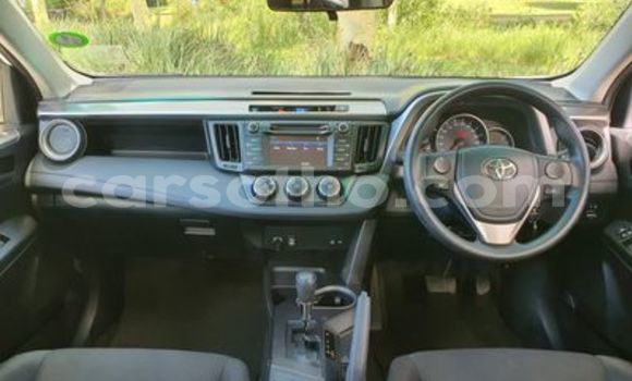 Acheter Occasion Voiture Toyota RAV4 Blanc à Maseru, Maseru Acheter Occasion Voiture Toyota RAV4 Blanc à Maseru, Maseru