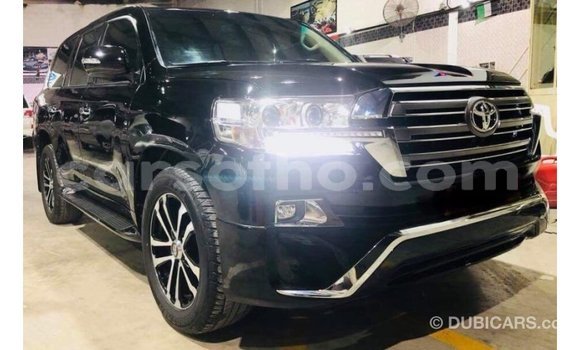 Sayi Imported Toyota Land Cruiser Black Mota in Import - Dubai a Maseru Sayi Imported Toyota Land Cruiser Black Mota in Import - Dubai a Maseru