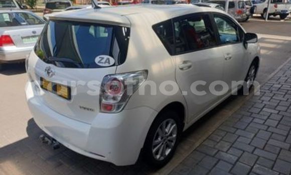 Acheter Occasion Voiture Toyota Verso Blanc à Maseru, Maseru Acheter Occasion Voiture Toyota Verso Blanc à Maseru, Maseru