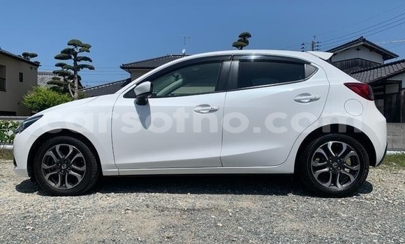 Acheter Occasion Voiture Mazda Demio Blanc à Maseru, Maseru Acheter Occasion Voiture Mazda Demio Blanc à Maseru, Maseru