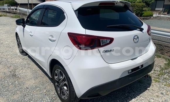 Acheter Occasion Voiture Mazda Demio Blanc à Maseru, Maseru Acheter Occasion Voiture Mazda Demio Blanc à Maseru, Maseru