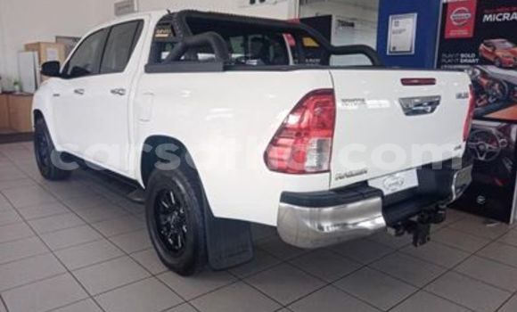 Acheter Occasion Voiture Toyota Hilux Blanc à Maseru, Maseru Acheter Occasion Voiture Toyota Hilux Blanc à Maseru, Maseru