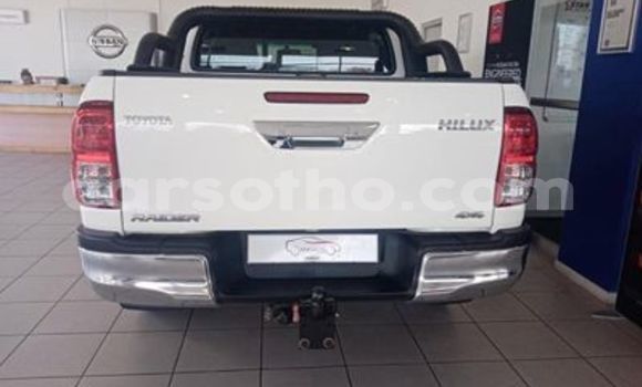 Acheter Occasion Voiture Toyota Hilux Blanc à Maseru, Maseru Acheter Occasion Voiture Toyota Hilux Blanc à Maseru, Maseru