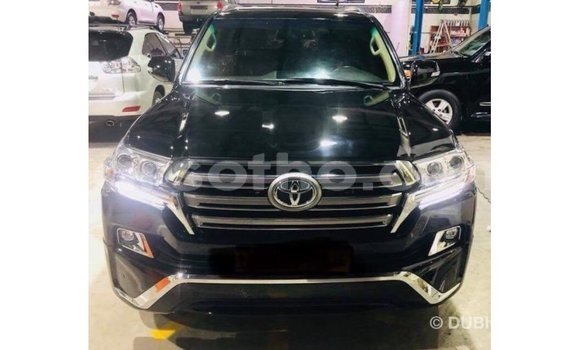 Sayi Imported Toyota Land Cruiser Black Mota in Import - Dubai a Maseru Sayi Imported Toyota Land Cruiser Black Mota in Import - Dubai a Maseru