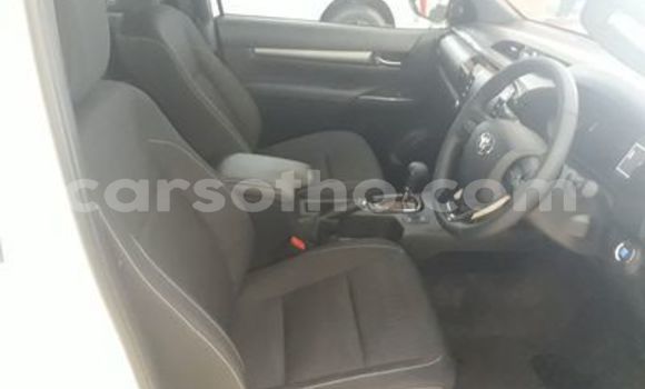 Acheter Occasion Voiture Toyota Hilux Blanc à Maseru, Maseru Acheter Occasion Voiture Toyota Hilux Blanc à Maseru, Maseru