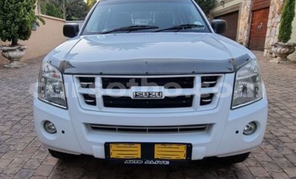 Sayi Na hannu Isuzu KB White Mota in Maseru a Maseru Sayi Na hannu Isuzu KB White Mota in Maseru a Maseru