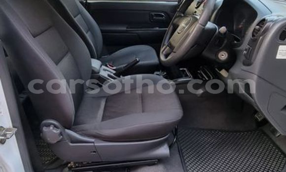 Sayi Na hannu Isuzu KB White Mota in Maseru a Maseru Sayi Na hannu Isuzu KB White Mota in Maseru a Maseru