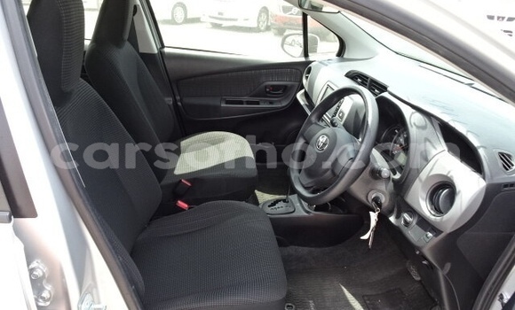 Acheter Occasion Voiture Toyota Vitz Gris à Maseru, Maseru Acheter Occasion Voiture Toyota Vitz Gris à Maseru, Maseru