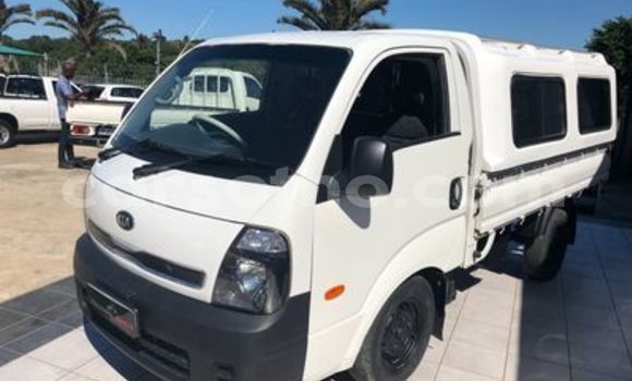 Acheter Occasion Voiture Kia K7 Blanc à Maseru, Maseru Acheter Occasion Voiture Kia K7 Blanc à Maseru, Maseru