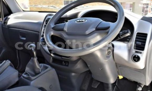 Acheter Occasion Voiture Kia K7 Blanc à Maseru, Maseru Acheter Occasion Voiture Kia K7 Blanc à Maseru, Maseru