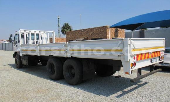 اشتري مستعمل Isuzu FTR 850 White شاحنة في Maseru في Maseru اشتري مستعمل Isuzu FTR 850 White شاحنة في Maseru في Maseru
