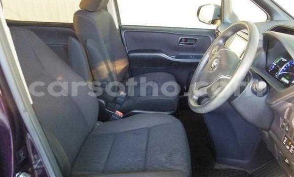 Acheter Import Voiture Toyota Noah Autre à Maseru, Maseru Acheter Import Voiture Toyota Noah Autre à Maseru, Maseru