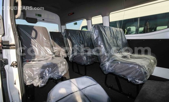 Sayi Imported Nissan Evalia White Babbar mota in Import - Dubai a Maseru Sayi Imported Nissan Evalia White Babbar mota in Import - Dubai a Maseru
