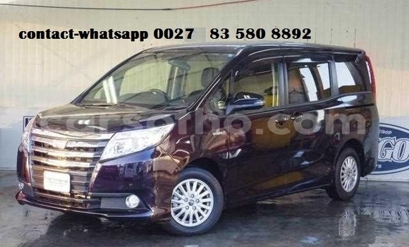 Acheter Import Voiture Toyota Noah Autre à Maseru, Maseru Acheter Import Voiture Toyota Noah Autre à Maseru, Maseru
