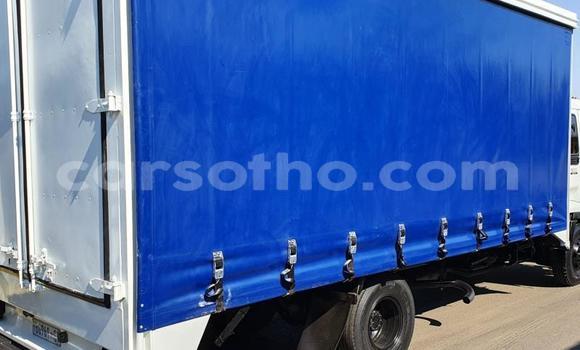 Sayi Na hannu Isuzu FTR 850 White Babbar mota in Maseru a Maseru Sayi Na hannu Isuzu FTR 850 White Babbar mota in Maseru a Maseru