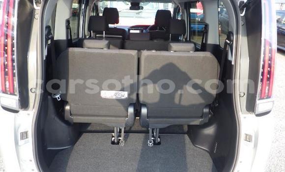 اشتري Imported Toyota Noah Other سيارة في Maseru في Maseru اشتري Imported Toyota Noah Other سيارة في Maseru في Maseru
