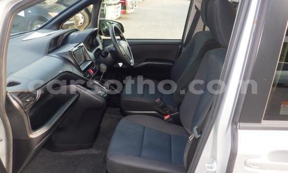 اشتري Imported Toyota Noah Other سيارة في Maseru في Maseru اشتري Imported Toyota Noah Other سيارة في Maseru في Maseru