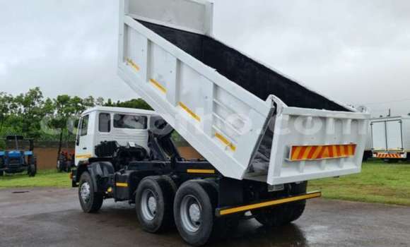 اشتري مستعمل Man Silent White شاحنة في Butha–Buthe في Thaba-Tseka اشتري مستعمل Man Silent White شاحنة في Butha–Buthe في Thaba-Tseka