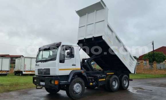 اشتري مستعمل Man Silent White شاحنة في Butha–Buthe في Thaba-Tseka اشتري مستعمل Man Silent White شاحنة في Butha–Buthe في Thaba-Tseka