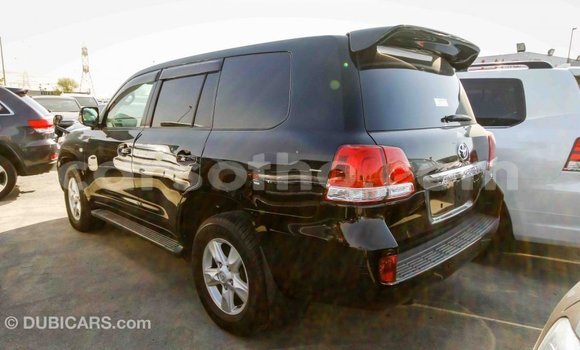 Acheter Import Voiture Toyota Land Cruiser Noir à Import - Dubai, Maseru Acheter Import Voiture Toyota Land Cruiser Noir à Import - Dubai, Maseru