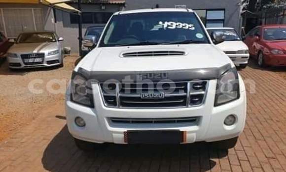 Buy Used Isuzu KB White Car in Maseru in Maseru Buy Used Isuzu KB White Car in Maseru in Maseru