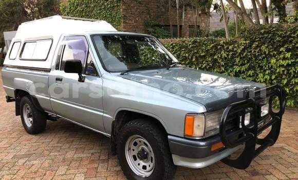 Buy Used Toyota Hilux White Car in Maseru in Maseru Buy Used Toyota Hilux White Car in Maseru in Maseru