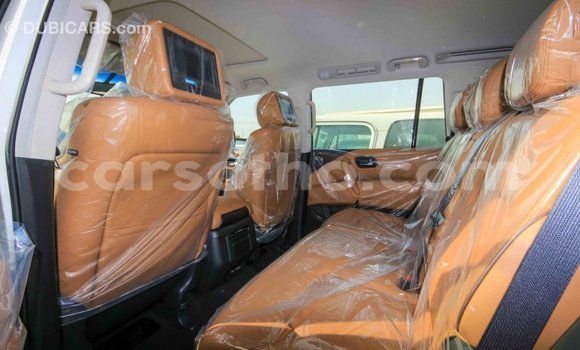 Buy Import Nissan Patrol White Car in Import - Dubai in Maseru Buy Import Nissan Patrol White Car in Import - Dubai in Maseru