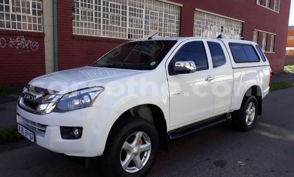 Buy Used Isuzu KB White Car in Maputsoe in Leribe Buy Used Isuzu KB White Car in Maputsoe in Leribe