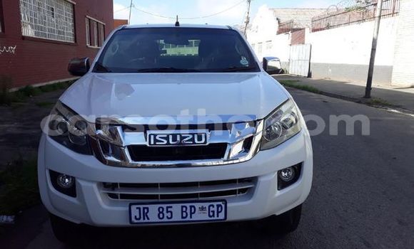 Buy Used Isuzu KB White Car in Maputsoe in Leribe Buy Used Isuzu KB White Car in Maputsoe in Leribe