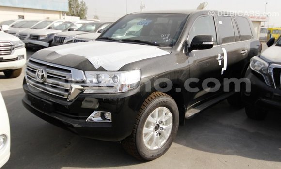 Acheter Import Voiture Toyota Land Cruiser Noir à Import - Dubai, Maseru Acheter Import Voiture Toyota Land Cruiser Noir à Import - Dubai, Maseru