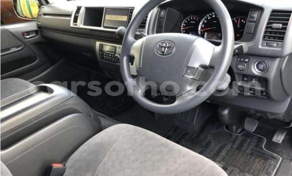اشتري Imported Toyota Hiace Black سيارة في Maseru في Maseru اشتري Imported Toyota Hiace Black سيارة في Maseru في Maseru