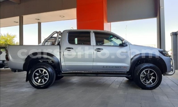 Buy Used Toyota Hilux Silver Car in Maseru in Maseru Buy Used Toyota Hilux Silver Car in Maseru in Maseru