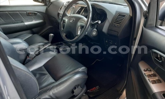 Buy Used Toyota Hilux Silver Car in Maseru in Maseru Buy Used Toyota Hilux Silver Car in Maseru in Maseru